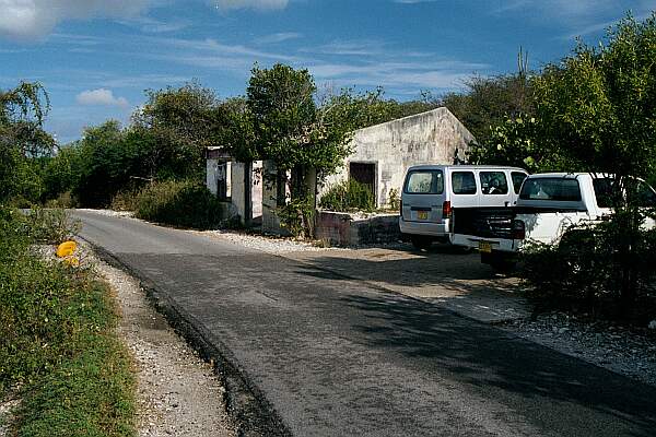 Just like most sites, Bonaire has made a special effort to provide parking and markings for divers.  There is parking for three vehicles here, and several more along the road.