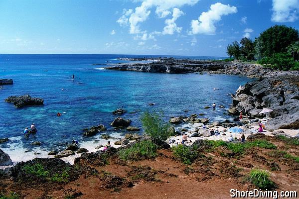 Here's the cove with the entry on the left.