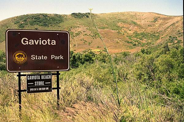 Like all state parks in California, the entrance is well-marked.