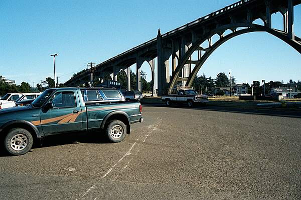 Looking toward the South end of the bridge, you'll find plenty of parking here.