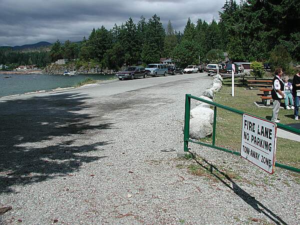 If you find no parking by the water's edge, there is a large upper parking lot.