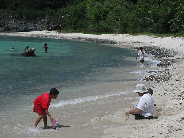 The entry is quite easy, and the beach is well suited for non-divers along for the ride.