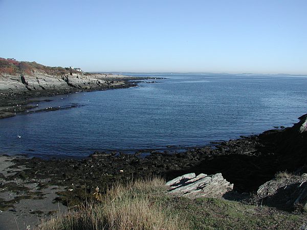 It's a beautiful cove, with the best diving off to the right.