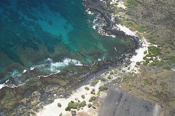 Old Kona Airport Beach