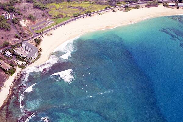 Makaha Beach Park (Caverns)