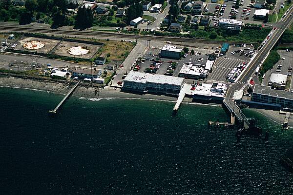 Mukilteo T-Dock